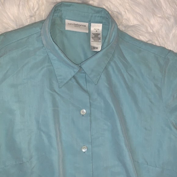 PETITE Liz Claiborne button up - Picture 3 of 5